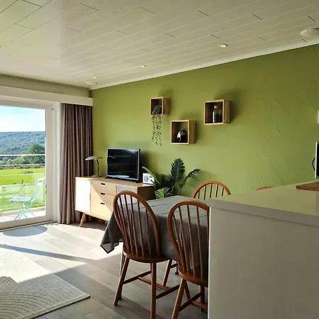 公寓 With Beautiful Views Near *